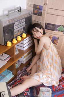 在车里疯狂的吃我奶